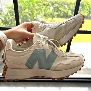 New Balance 327 “moonbeam storm blue” Cream and Blue Retro-Inspired Sneakers